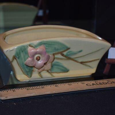 McCoy 1940 Yellow Blossom Time Planter 