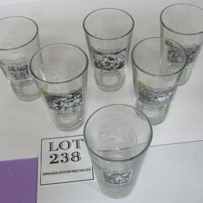 Green Bay Packers Complete Set of 6 Moments In Time Pint Glasses Super Condition