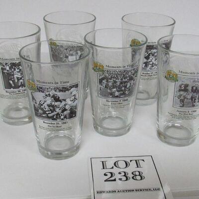 Green Bay Packers Complete Set of 6 Moments In Time Pint Glasses Super Condition