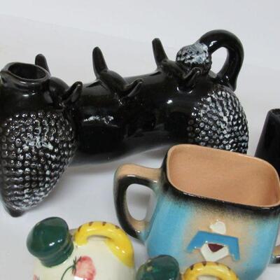 Lot of Mismatch and Orphins But the Shakers are a Pair