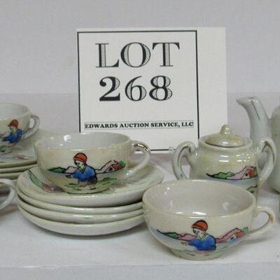 Nice Vintage Japan Lusterware Child's Tea Set