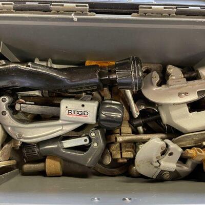 Pipe cutters, plastic tool box 