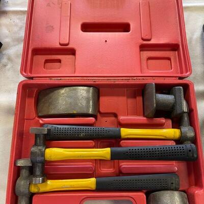 Auto body repair kit 