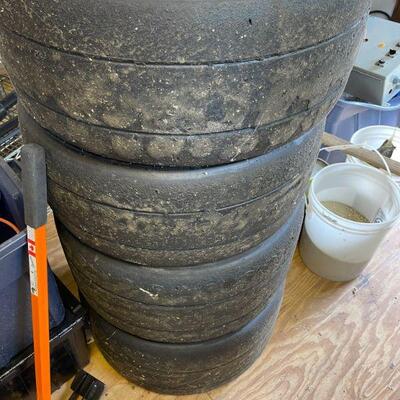 P245/45ZR17 (R6) slicks on Halibrand Cobra Wheels