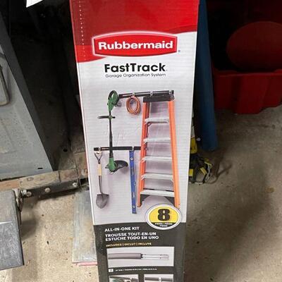 Rubbermaid fast track organizer #1