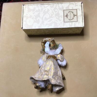116 - Mark Roberts Fairy with box
