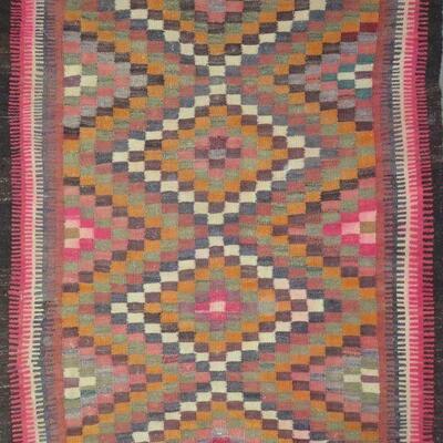 Persian Seneh, Vintage Kilim with Natural Wool and Cotton 6'0"x5'0" Retail $2334