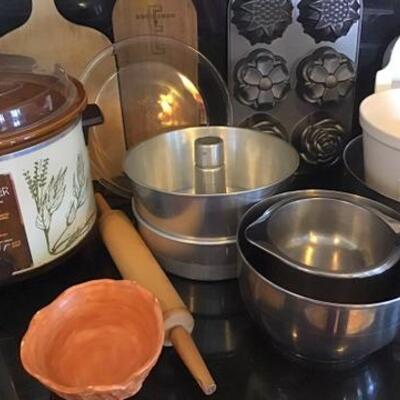 K112 - Lot of Kitchen Items