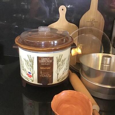K112 - Lot of Kitchen Items