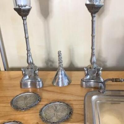 K141 - 8 pc Metalware Lot 