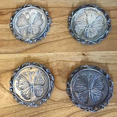 K141 - 8 pc Metalware Lot 
