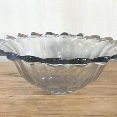 K163 - Large Clear Centerpiece Bowl
