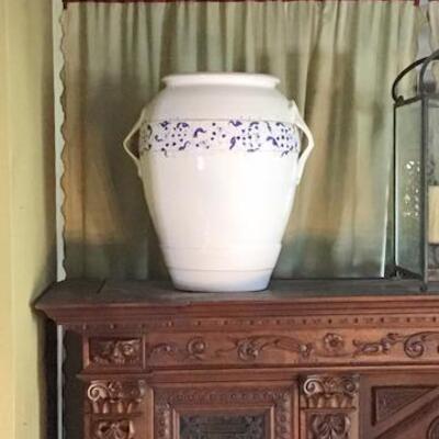 K176 - Smith & Hawkins Pottery Urn   #2