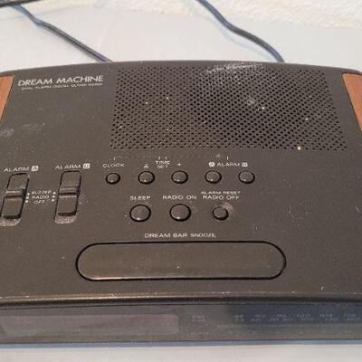 Lot 7: Vintage SONY Alarm Clock Radio - Powers On