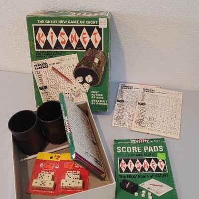 Lot 12: Vintage YACHT game by KISMET