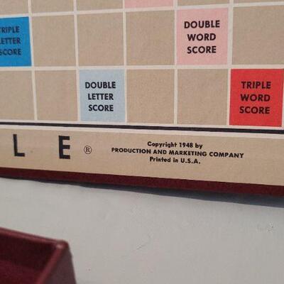 Lot 14: Vintage SCRABBLE Board Game