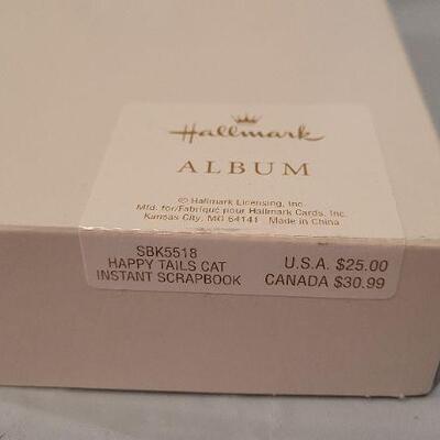 Lot 19: (2) New CAT THEME Photo Albums 