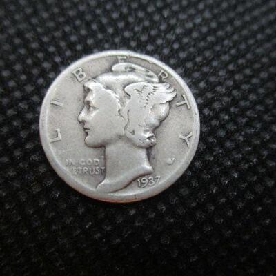 Lot 37 - 1937 D Mercury Dime