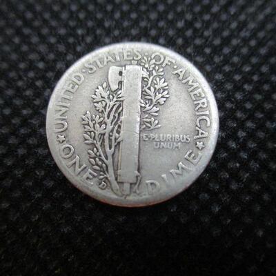 Lot 37 - 1937 D Mercury Dime