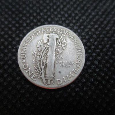 Lot 42 - 1944 Mercury Dime