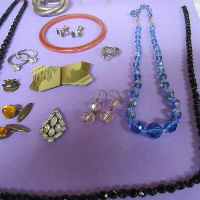 Lot of Vintage Costume Jewelry See Details for More Info