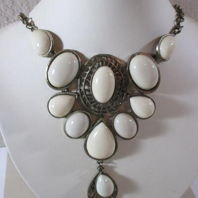 Antique Cleo Style Bib Choker/ White teardrop shape Rhinestones 