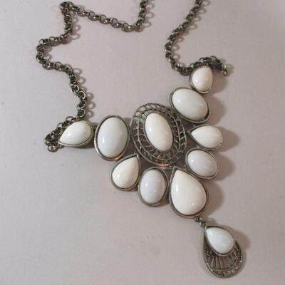 Antique Cleo Style Bib Choker/ White teardrop shape Rhinestones 