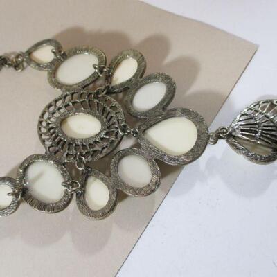 Antique Cleo Style Bib Choker/ White teardrop shape Rhinestones 