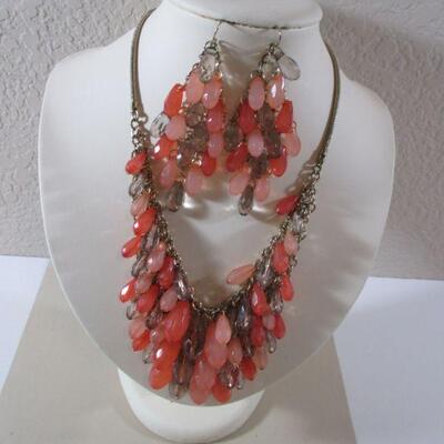 Worthington Dangle Bib Pink/Coral Rhinestones Gorgeous Vintage inspired / Earrings Set