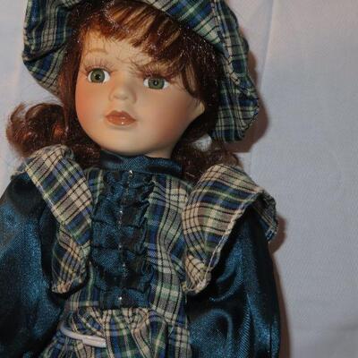 Porcelain Green Plaid 