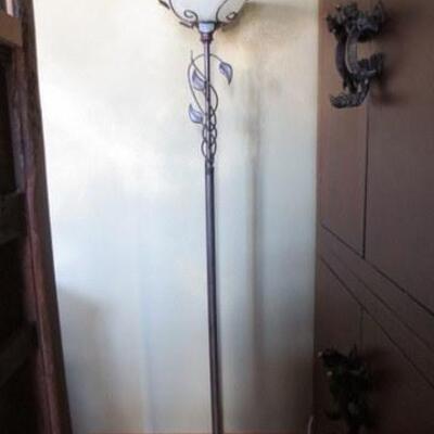 B421 - Tall Floor Lamp With Vine/Leaf Motif