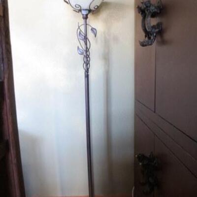 B421 - Tall Floor Lamp With Vine/Leaf Motif