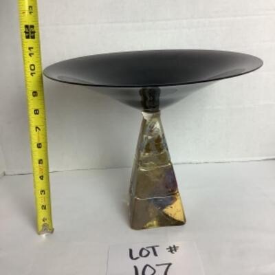 K - 107 Signed by Willsea Oâ€™Brien -Beautiful Hand Blown Glass Bowl on Gold Crackled Base 