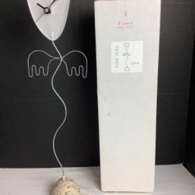 K - 125  T-Constructs design + artifacts â€œ Time Flyâ€™s â€œ Clock