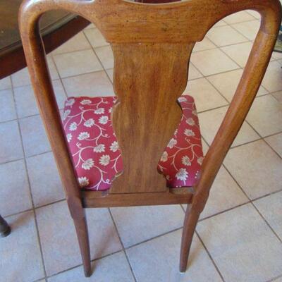 Thomasville Cherry Dining Room Table & Six Chairs