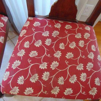 Thomasville Cherry Dining Room Table & Six Chairs