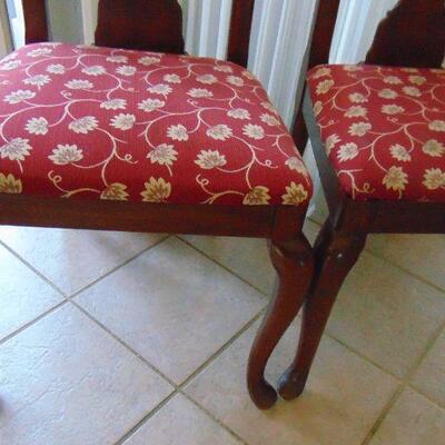 Thomasville Cherry Dining Room Table & Six Chairs