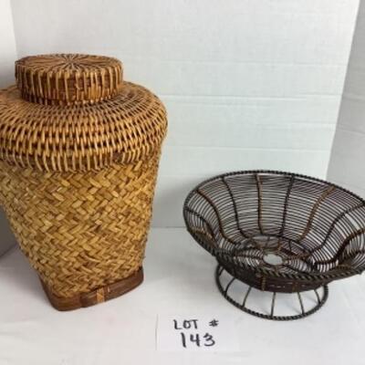 K - 143  Basket Lot 