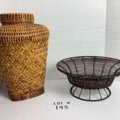 K - 143  Basket Lot 