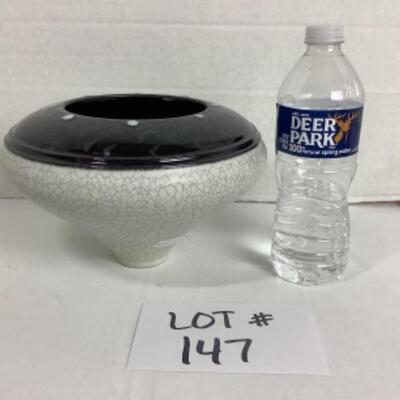 N - 147  Signed / Crafted by Mahler Ceramics Vase 
