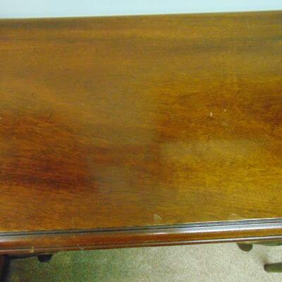 Queen Anne End Table