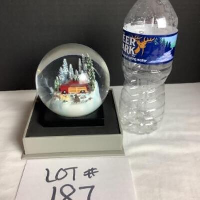 N - 187. Cool Snow Globes , Snow Globe 
