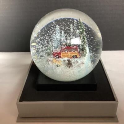 N - 187. Cool Snow Globes , Snow Globe 