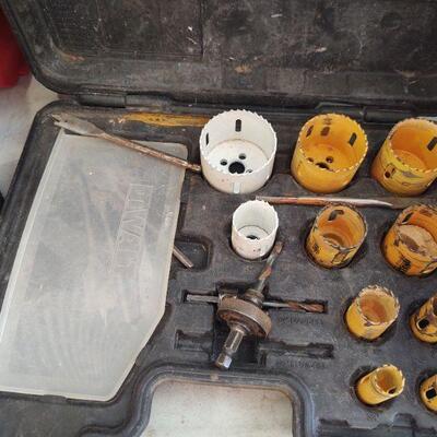 LOT 77 -Hole saw sets