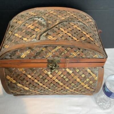 N - 200  Home Elements Basket Style Storage Box 