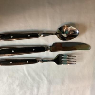Q238 Lot of New Kitchen Pier 1 Linens, Hampton Flatware