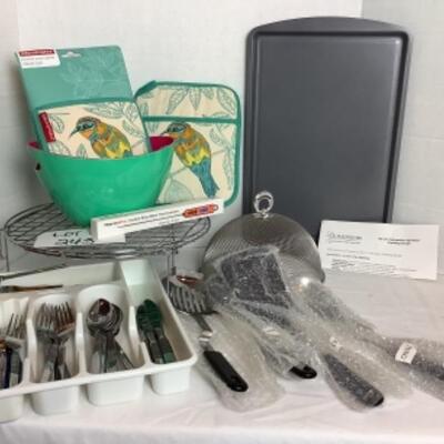 Q243 Kitchen Houseware Lot 