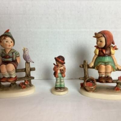 Q254 Set of 3 Hummel Goebel Signed Boy and Girl on Fence with Extra 