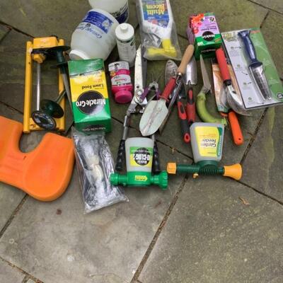 O - 281. Garden Tools & Fertilizer & Bulbs