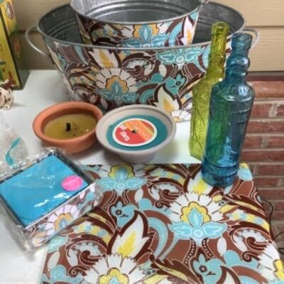 O - 284. Entertaining Lot 
